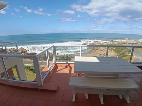 3 Bedroom, 2 Bathroom, open plan, Margate Sea View For Sale