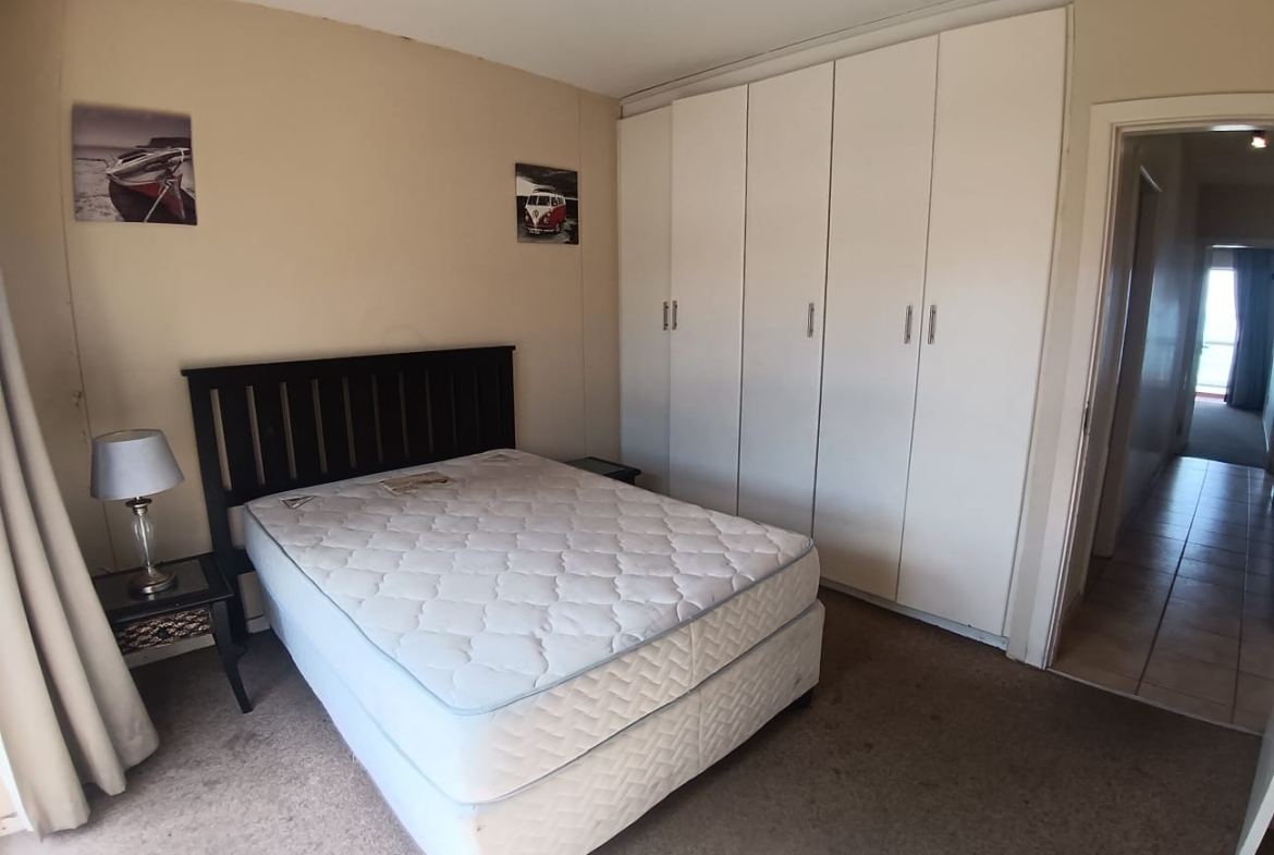 3 Bedroom, 2 Bathroom, open plan, Margate Sea View For Sale