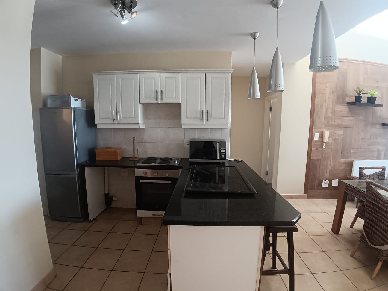 3 Bedroom, 2 Bathroom, open plan, Margate Sea View For Sale