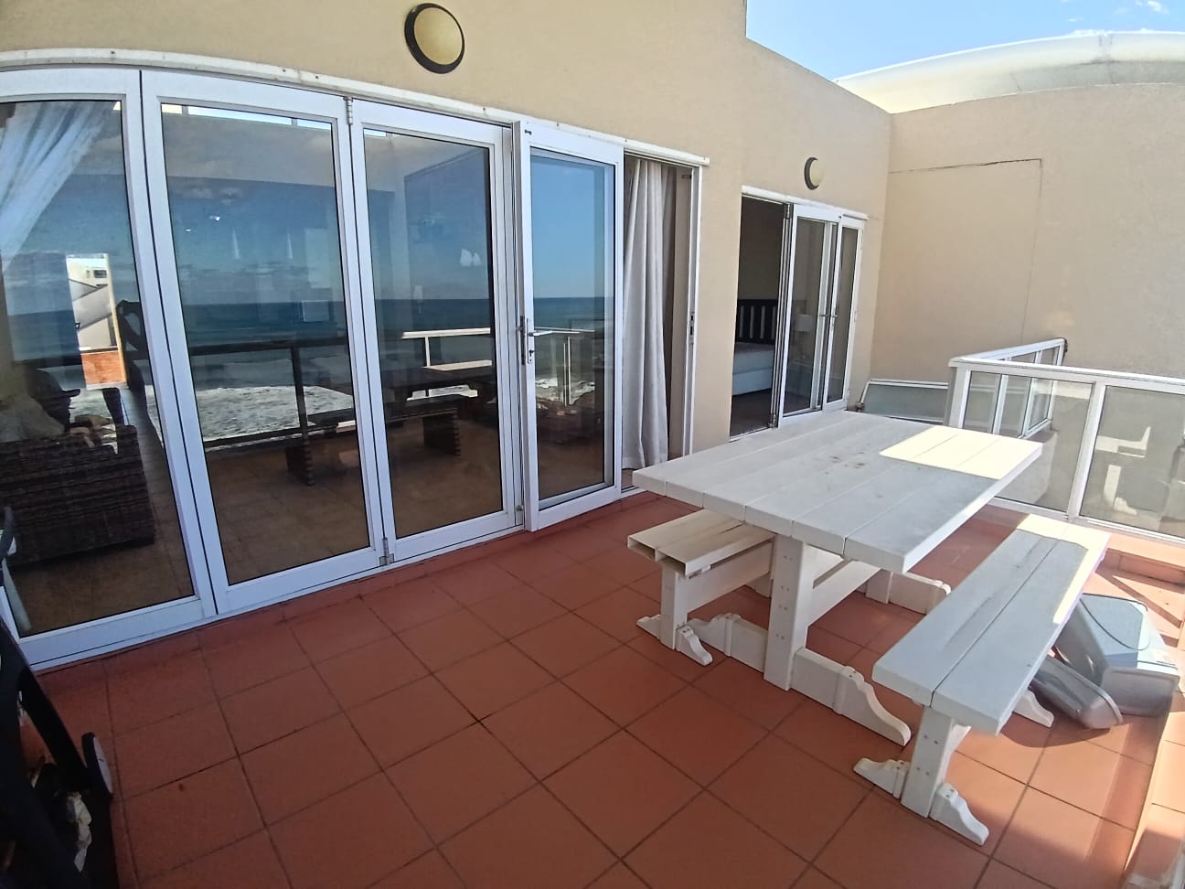 3 Bedroom, 2 Bathroom, open plan, Margate Sea View For Sale