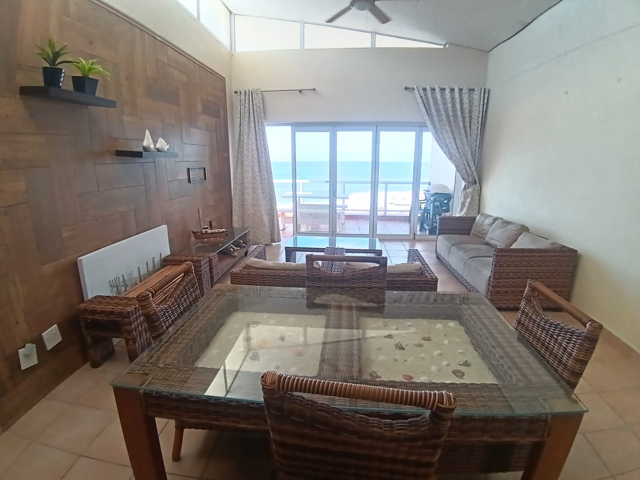 3 Bedroom, 2 Bathroom, open plan, Margate Sea View For Sale