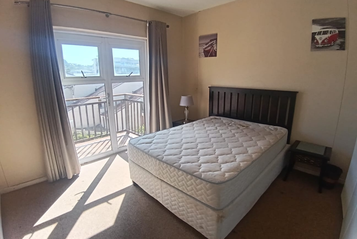 3 Bedroom, 2 Bathroom, open plan, Margate Sea View For Sale