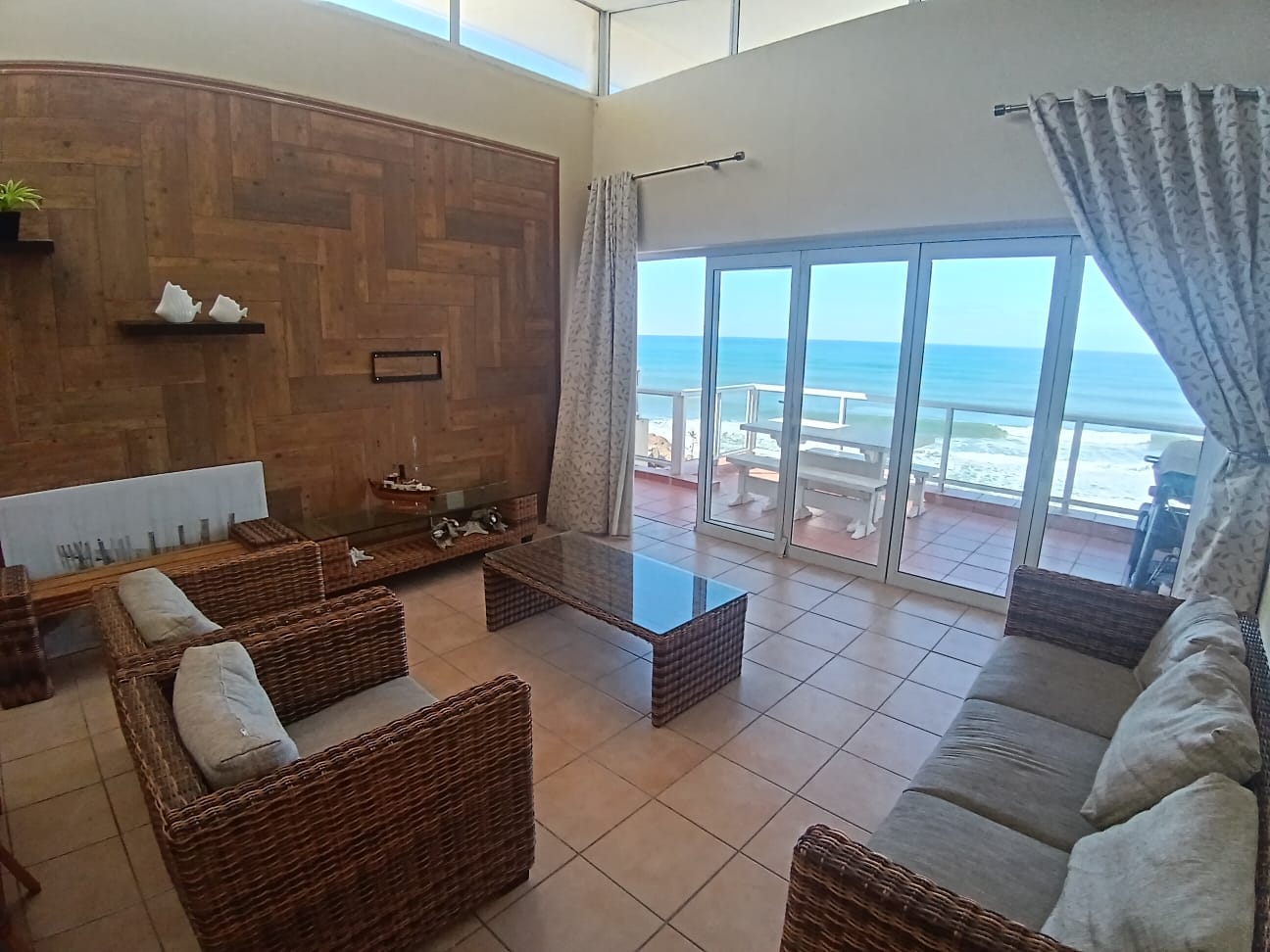 3 Bedroom, 2 Bathroom, open plan, Margate Sea View For Sale