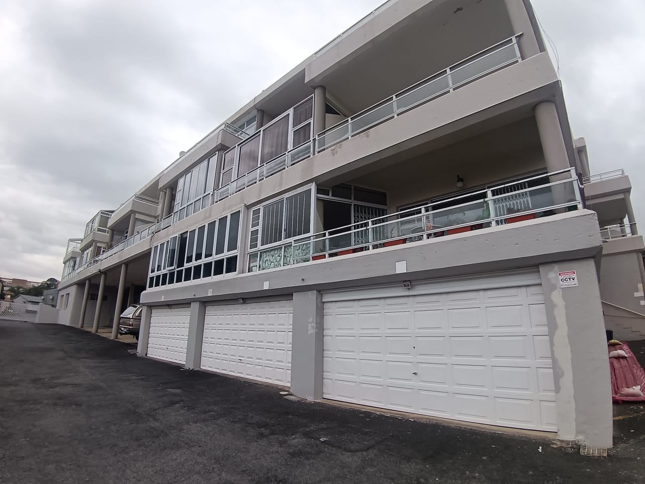 15365425 2 Bedroom, 1 Bathroom, Uvongo Sea view For Sale