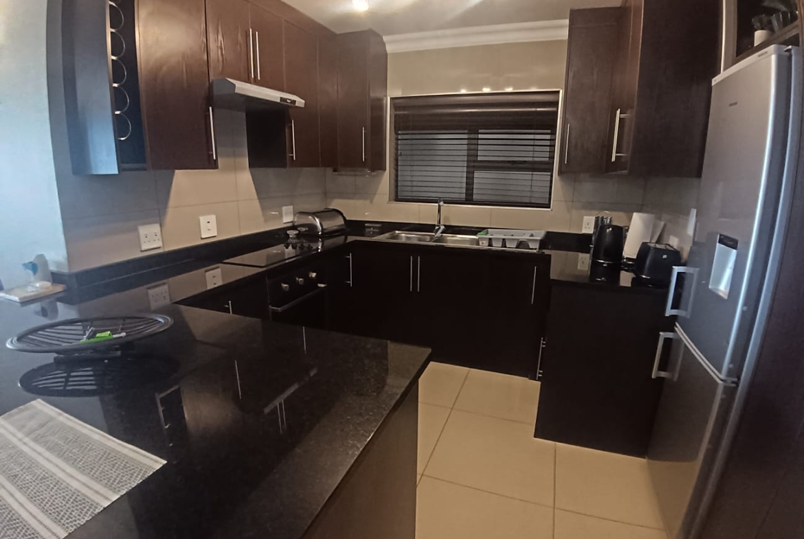 3 Bedroom, 2 Bathroom, Open plan, Uvongo sea view for Sale