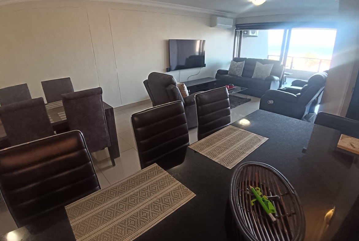 3 Bedroom, 2 Bathroom, Open plan, Uvongo sea view for Sale