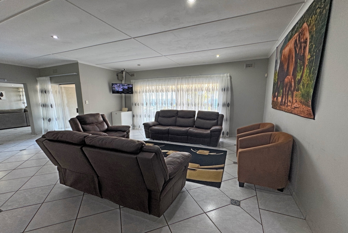 Grand-Scale Coastal Living with Panoramic Ocean Views – Luxury Home & Holiday Investment in Margate