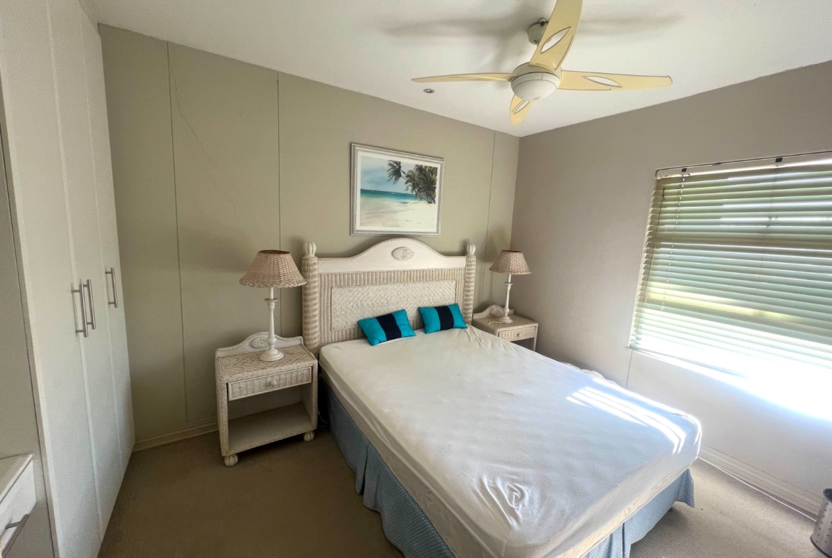 Spacious, Bright and Open 4 Bedroom Apartment For Sale