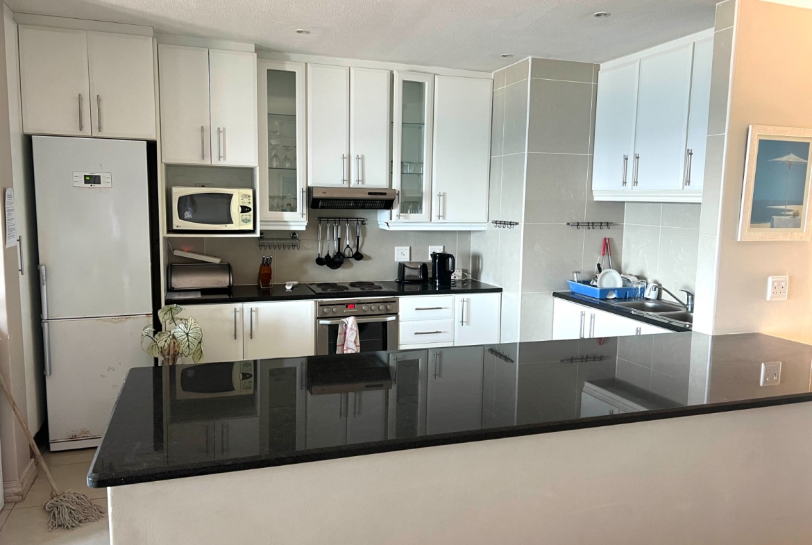 Spacious, Bright and Open 4 Bedroom Apartment For Sale