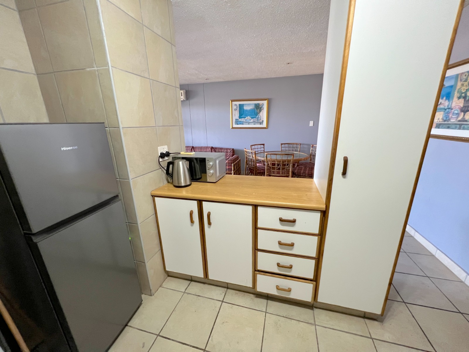 31449fb1-95d6-4c6e-8074-a7d7c983a4e2 Stylish 3-bedroom Beachside Retreat with Garden, Patio and Secure-living