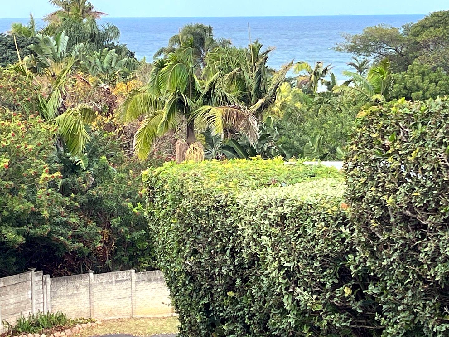 342544168 Seaside Elegance: Discover Your Dream Coastal Retreat with Breathtaking Views