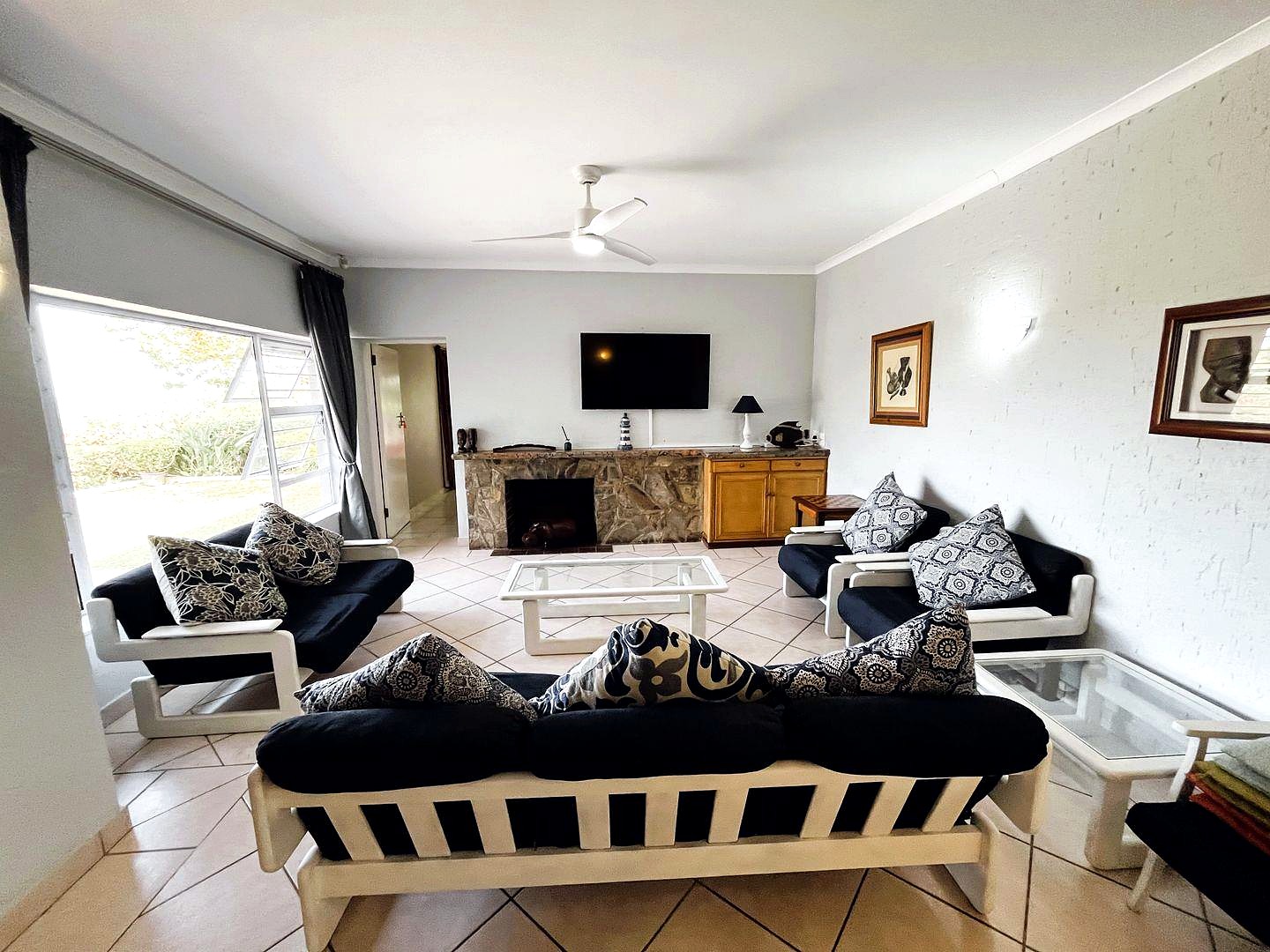 342544170 Seaside Elegance: Discover Your Dream Coastal Retreat with Breathtaking Views