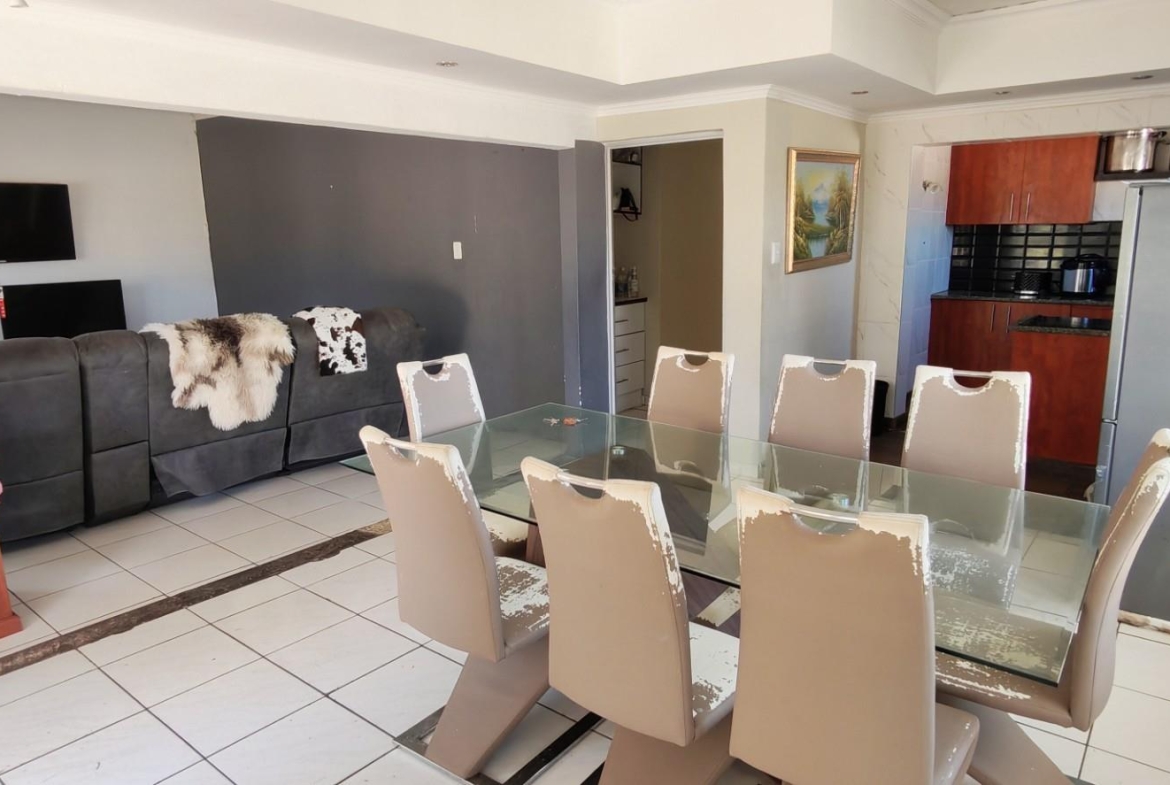 3 Bedroom Townhouse for Sale in Margate