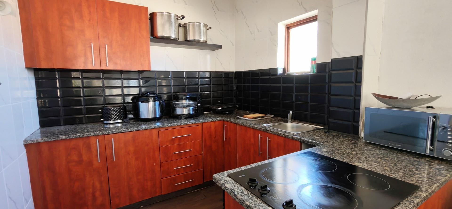 385485111 3 Bedroom Townhouse for Sale in Margate