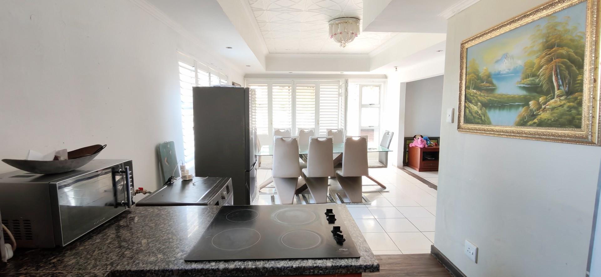 385485112 3 Bedroom Townhouse for Sale in Margate