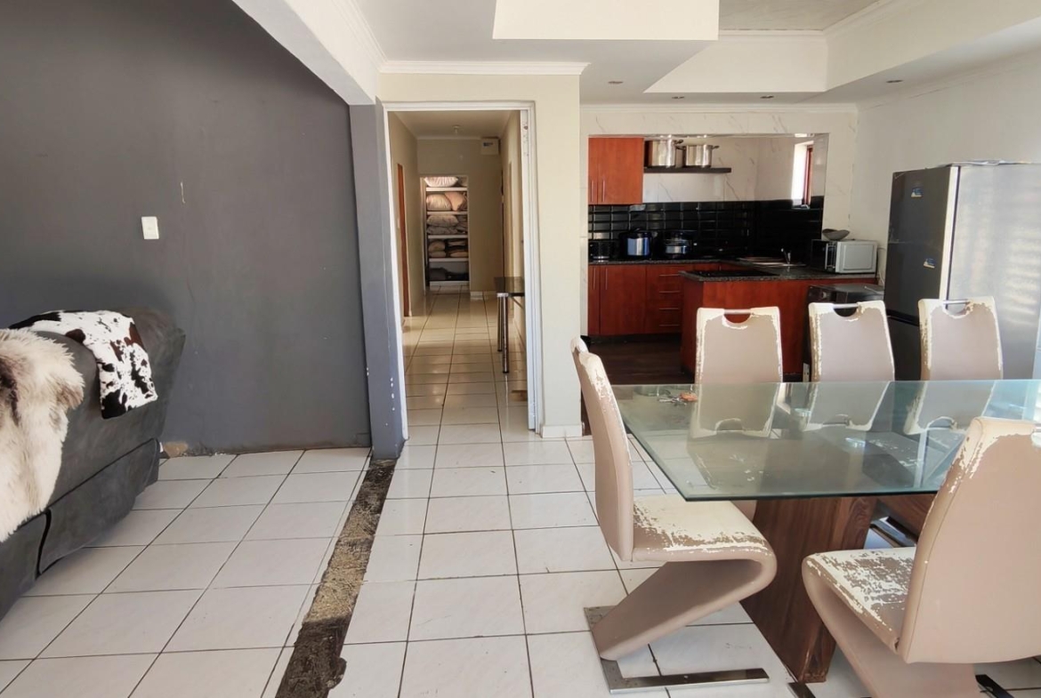 3 Bedroom Townhouse for Sale in Margate