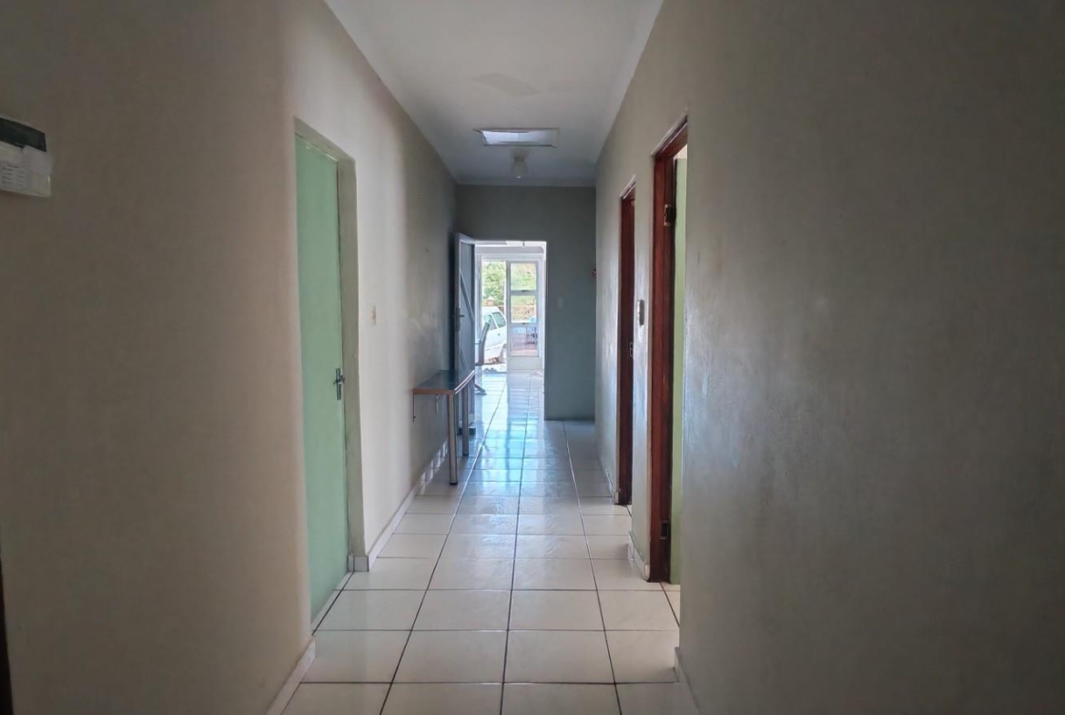 3 Bedroom Townhouse for Sale in Margate