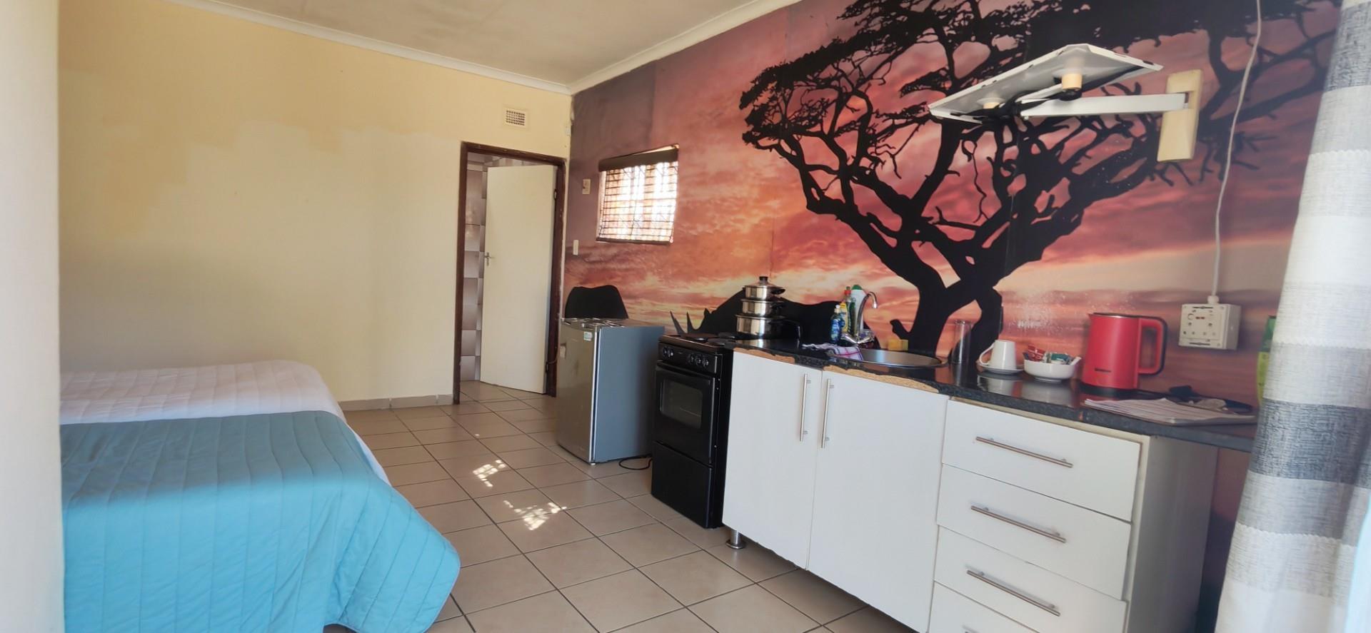385485126 3 Bedroom Townhouse for Sale in Margate