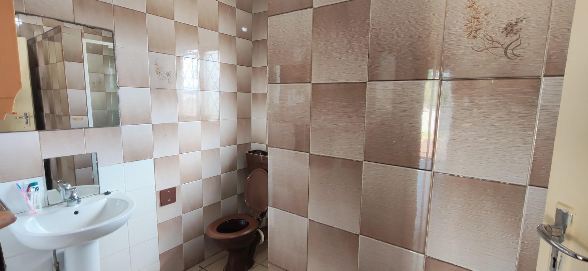 385485127 3 Bedroom Townhouse for Sale in Margate