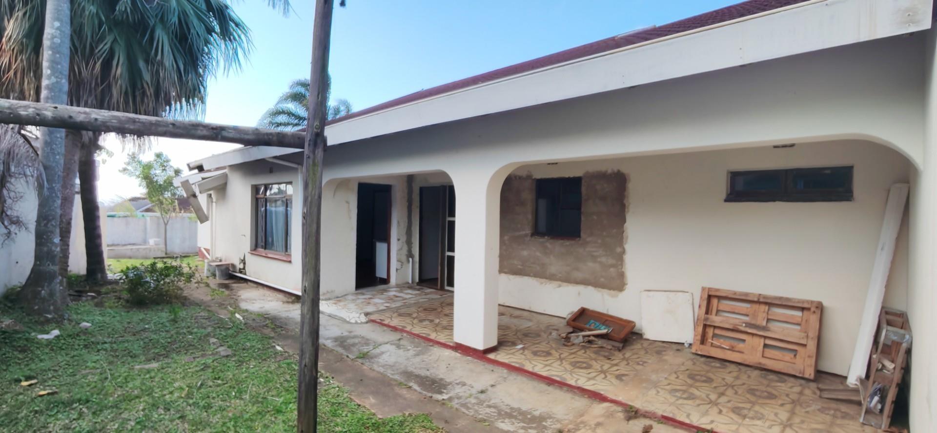 385485133 3 Bedroom Townhouse for Sale in Margate