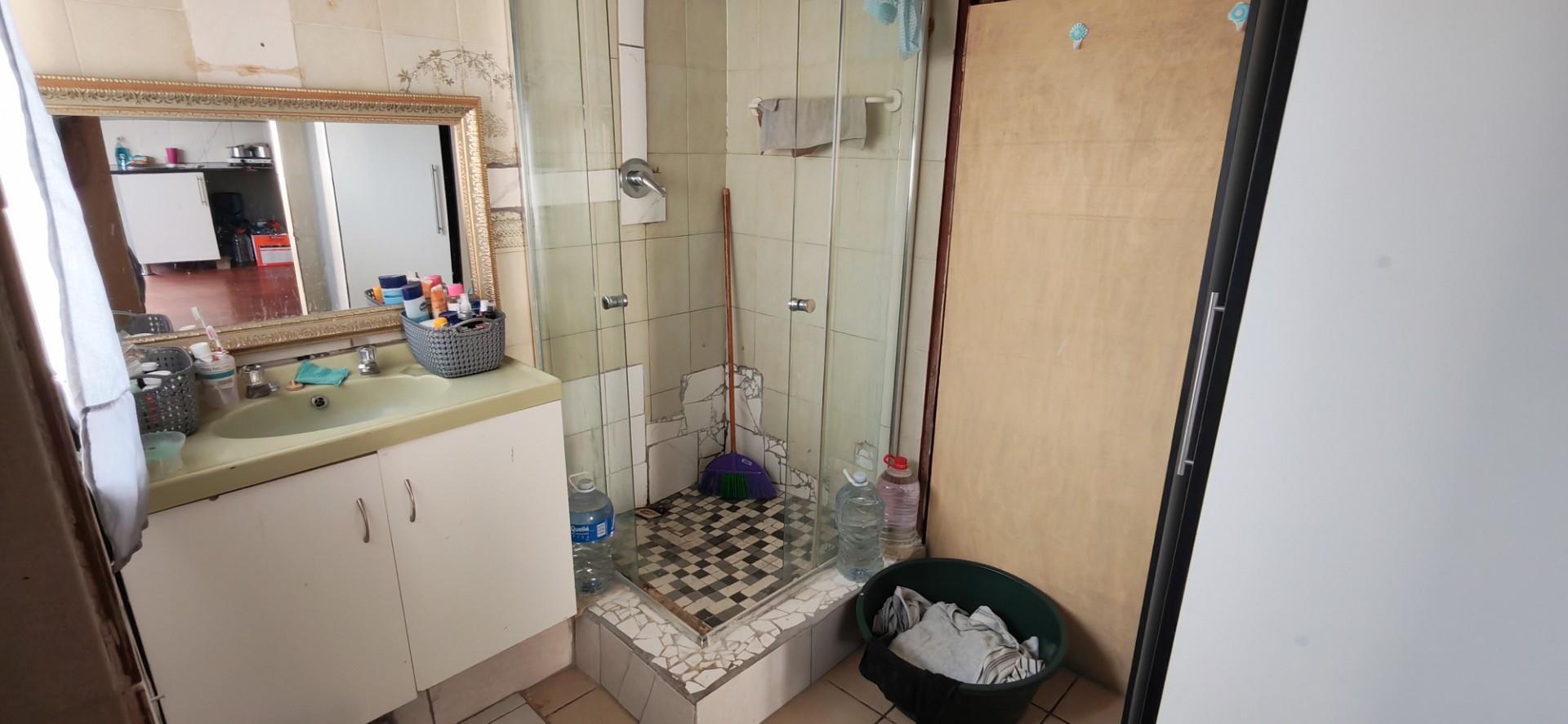 385485135 3 Bedroom Townhouse for Sale in Margate