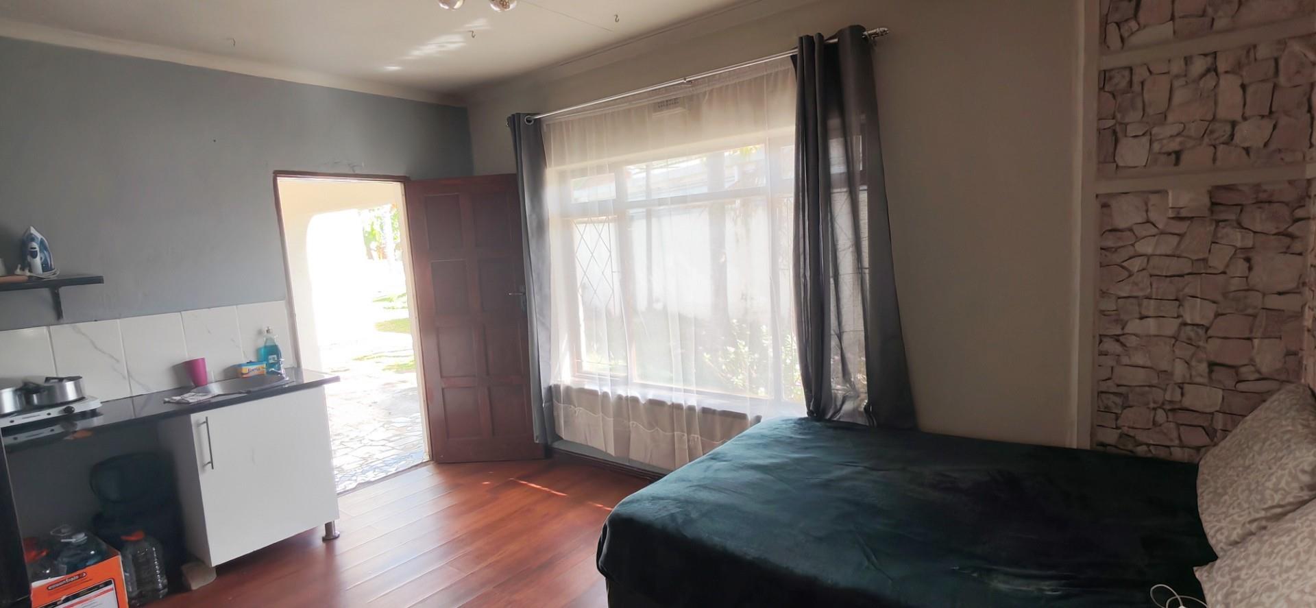 385485136 3 Bedroom Townhouse for Sale in Margate