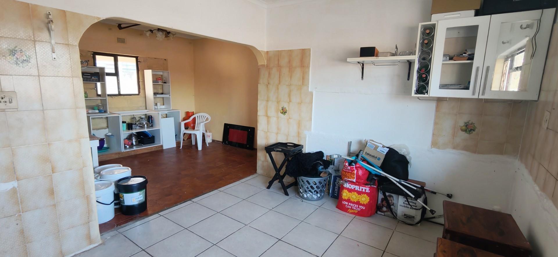 385485140 3 Bedroom Townhouse for Sale in Margate