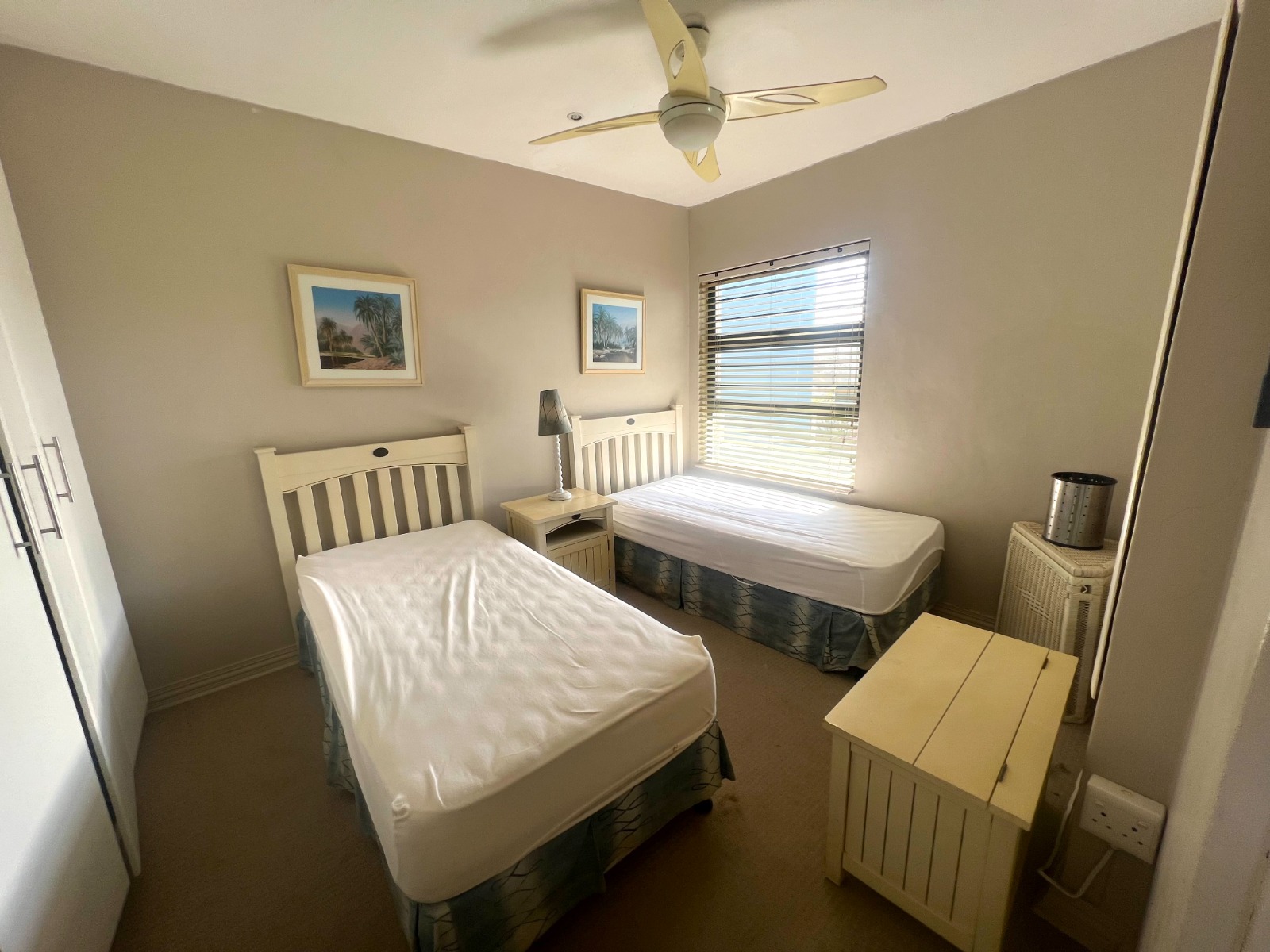 719f6b14-9c8a-4463-9eb9-1fd66e4c8644 Spacious, Bright and Open 4 Bedroom Apartment For Sale