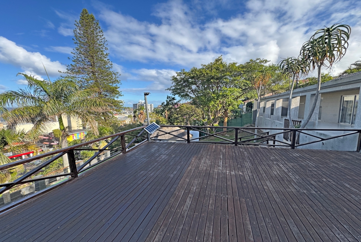 Grand-Scale Coastal Living with Panoramic Ocean Views – Luxury Home & Holiday Investment in Margate