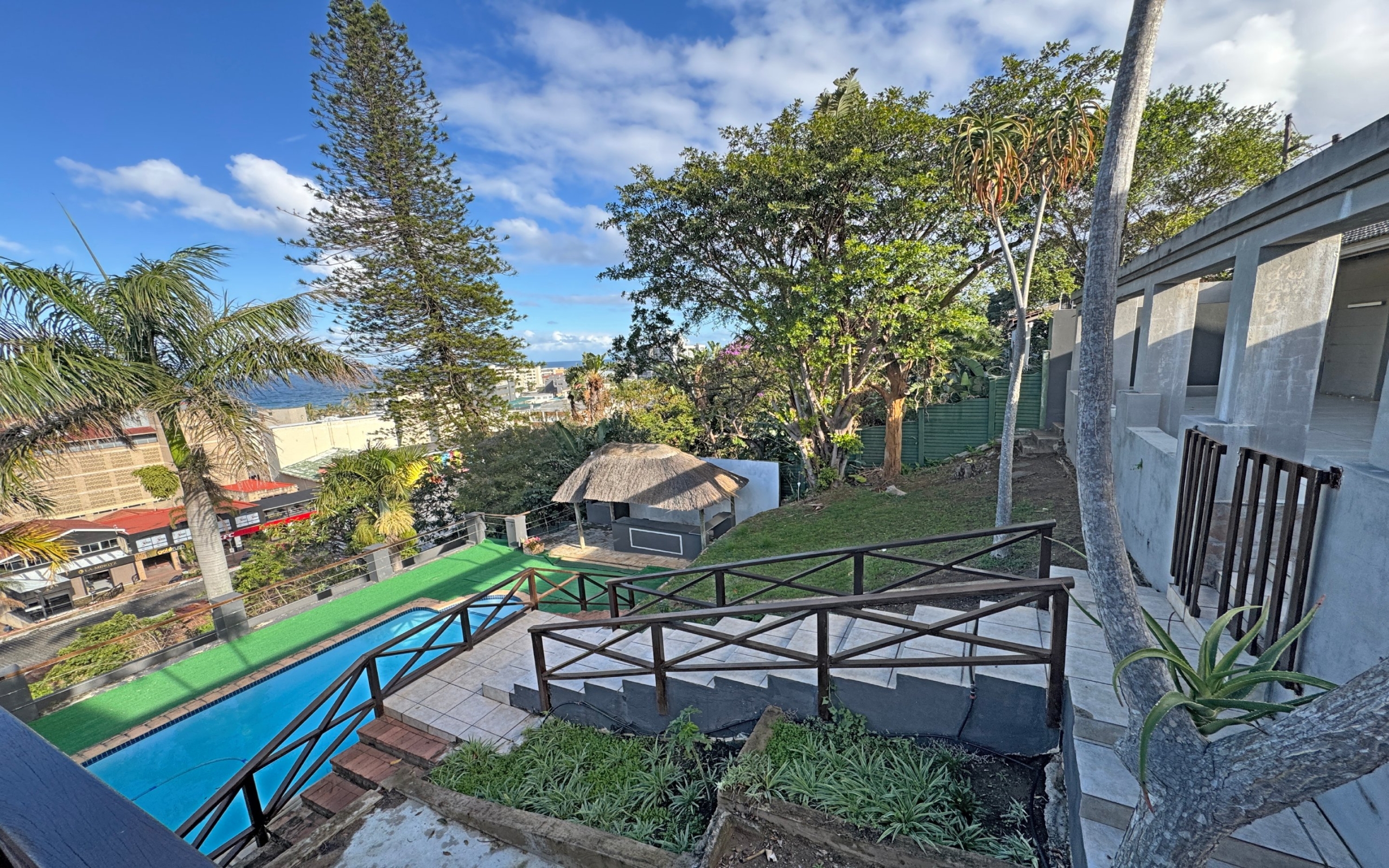 9_steps_to_pool Grand-Scale Coastal Living with Panoramic Ocean Views – Luxury Home & Holiday Investment in Margate