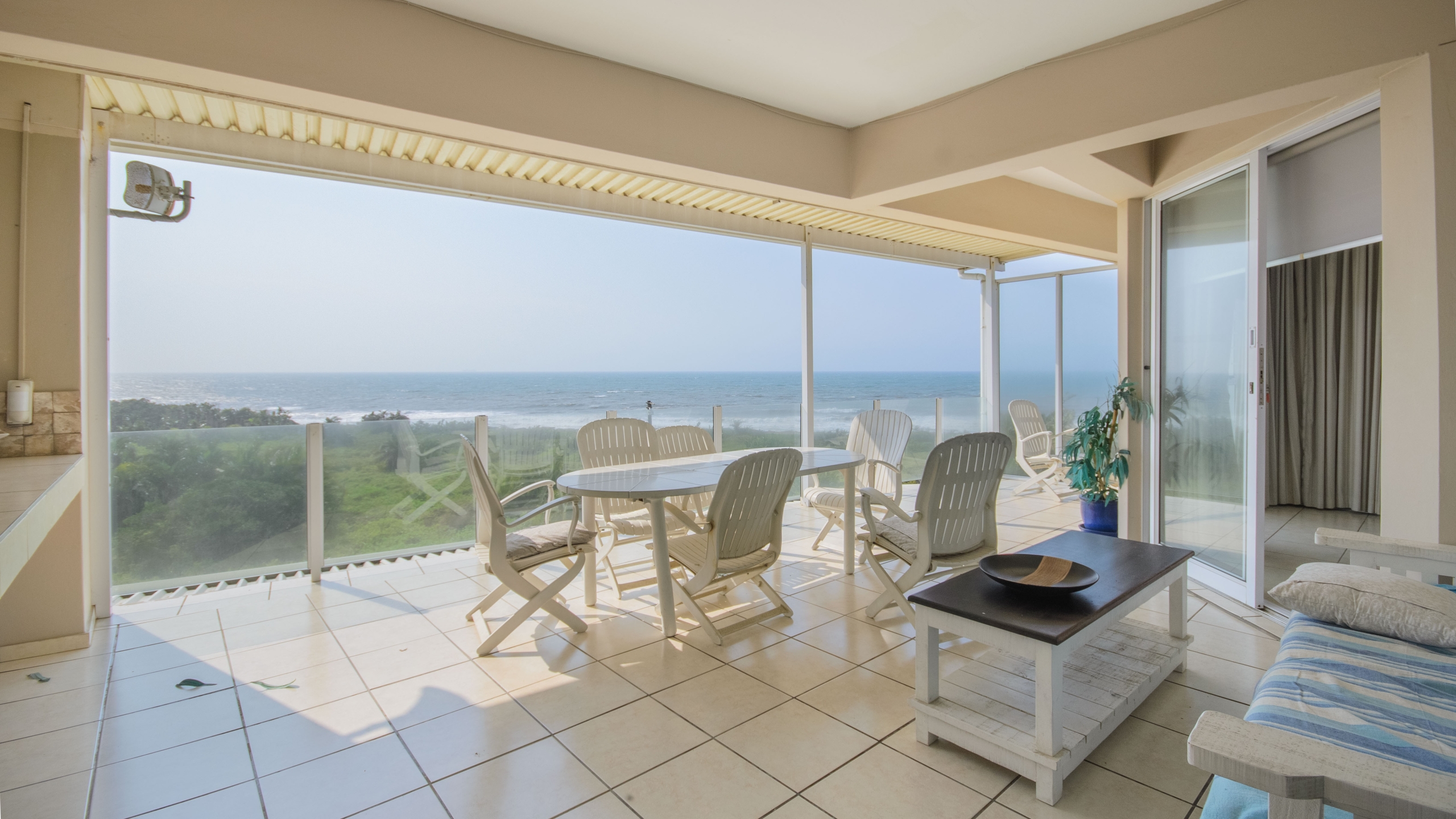 180° Sea Views | Spacious 4-Bedroom Apartment | Sole Mandate