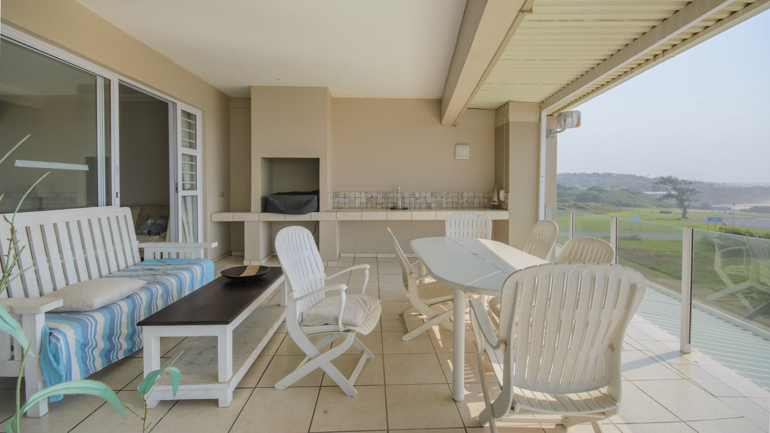 180° Sea Views | Spacious 4-Bedroom Apartment | Sole Mandate
