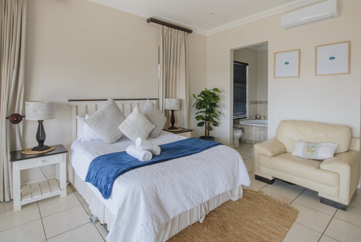 180° Sea Views | Spacious 4-Bedroom Apartment | Sole Mandate