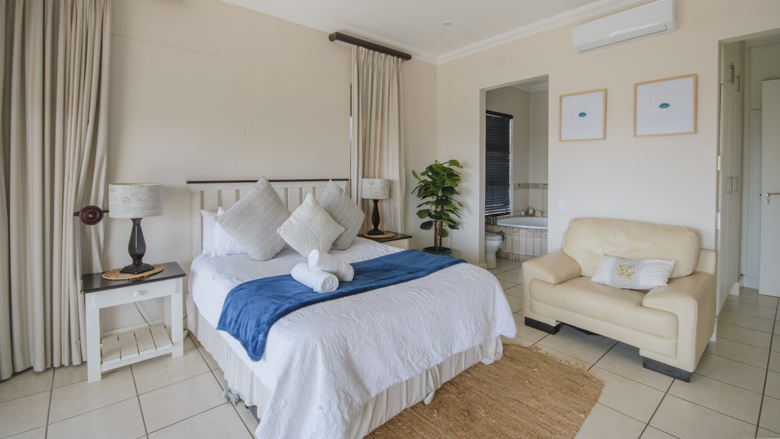 180° Sea Views | Spacious 4-Bedroom Apartment | Sole Mandate