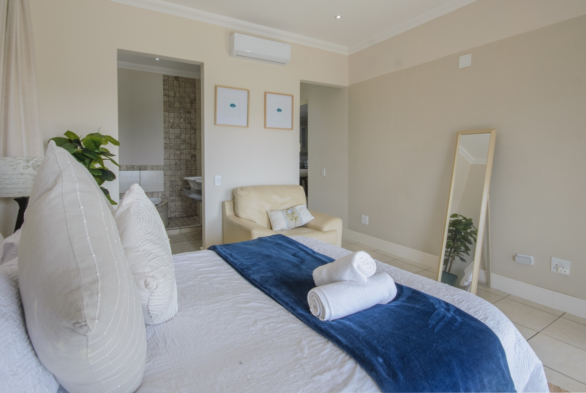 180° Sea Views | Spacious 4-Bedroom Apartment | Sole Mandate