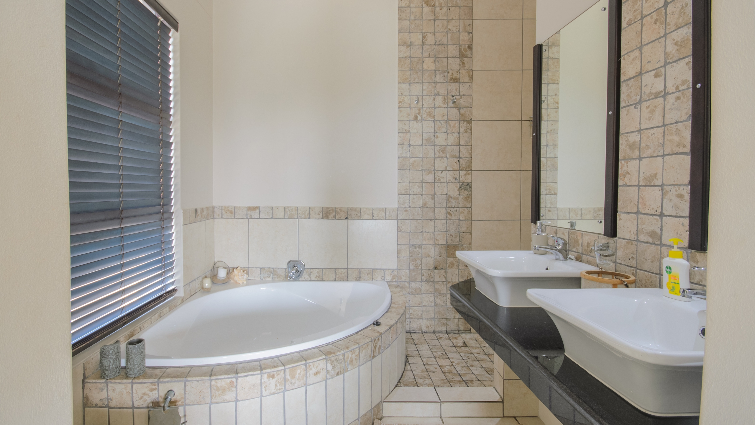180° Sea Views | Spacious 4-Bedroom Apartment | Sole Mandate