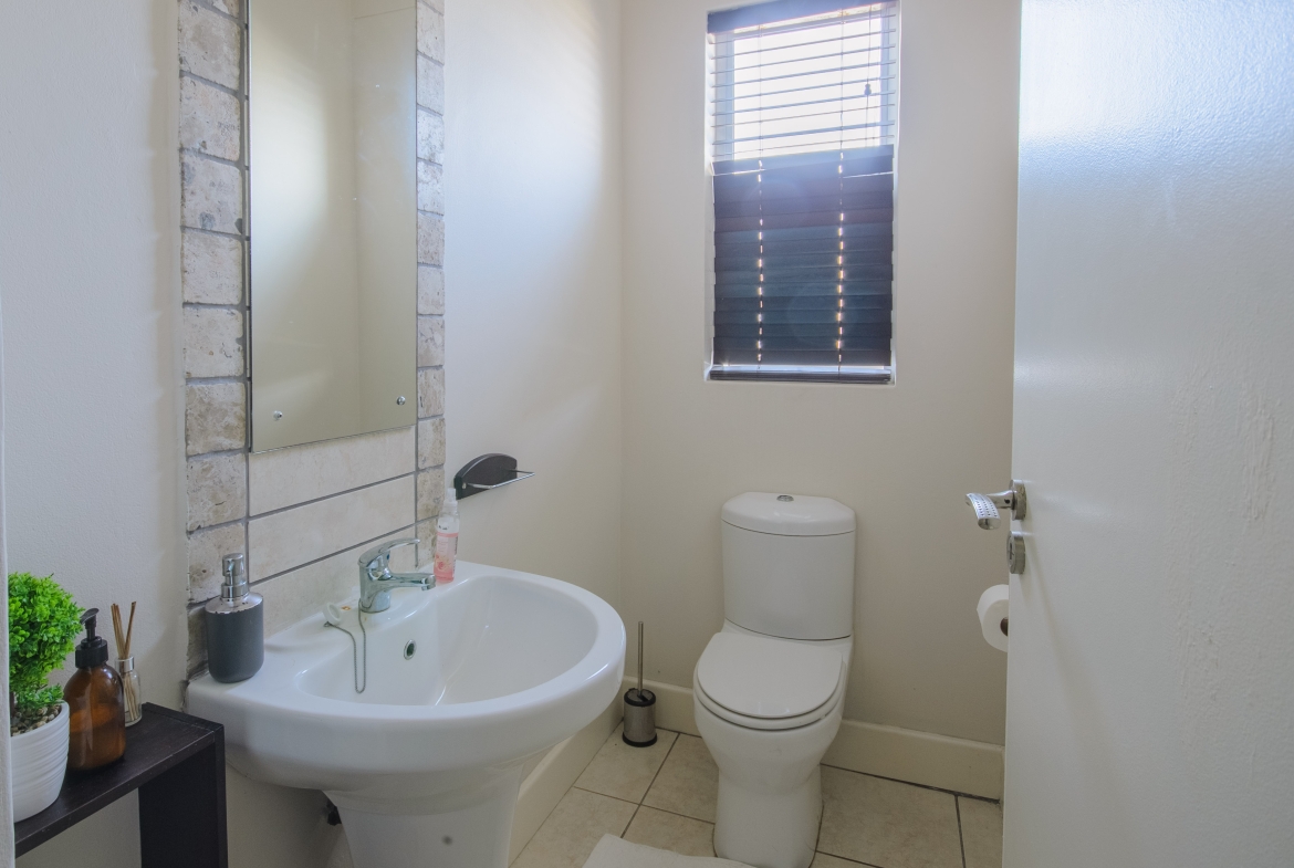 180° Sea Views | Spacious 4-Bedroom Apartment | Sole Mandate