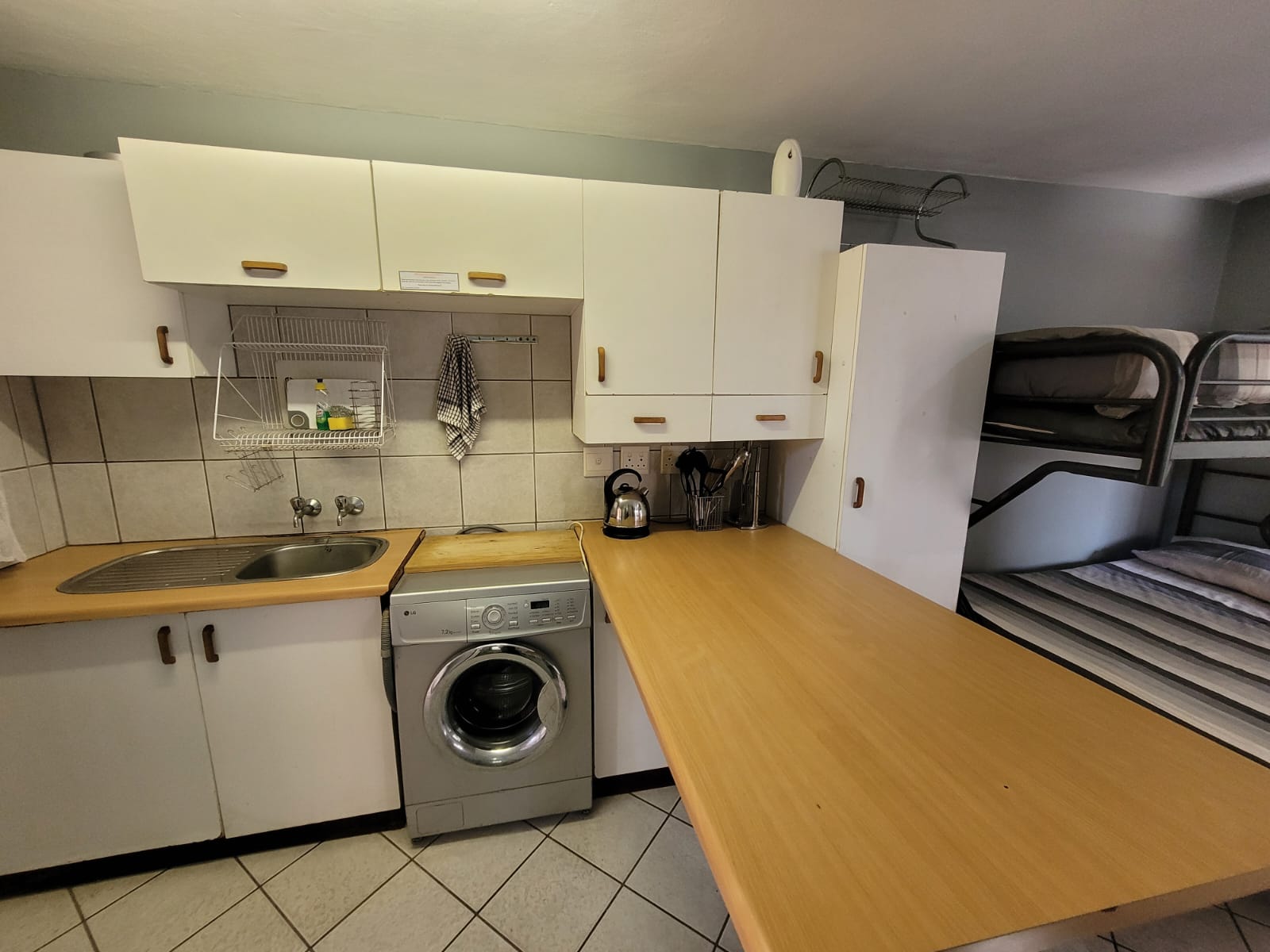 Coastal Living at Its Best – Furnished Ground Floor 1 Bedroom Apartment for Sale Just 200m from Uvongo Beach