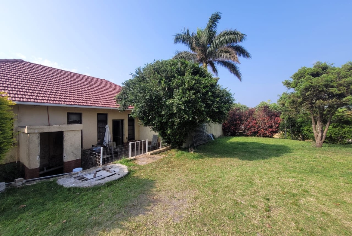 4 Bedroom, 6 Bathroom Home with a Flat