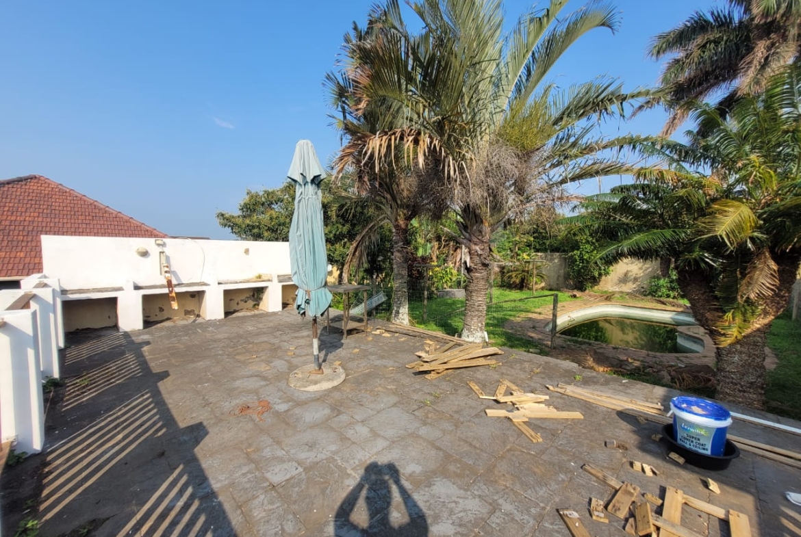 4 Bedroom, 6 Bathroom Home with a Flat