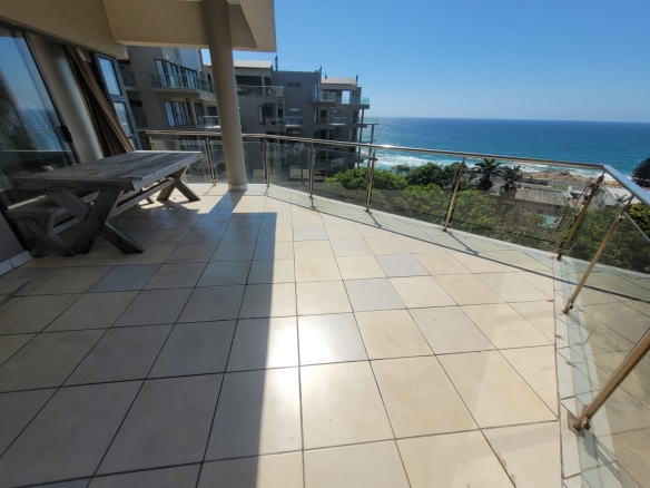 Stunning 3-Bedroom Sea View Apartment – Fully Furnished and Income-Generating Margate Kzn