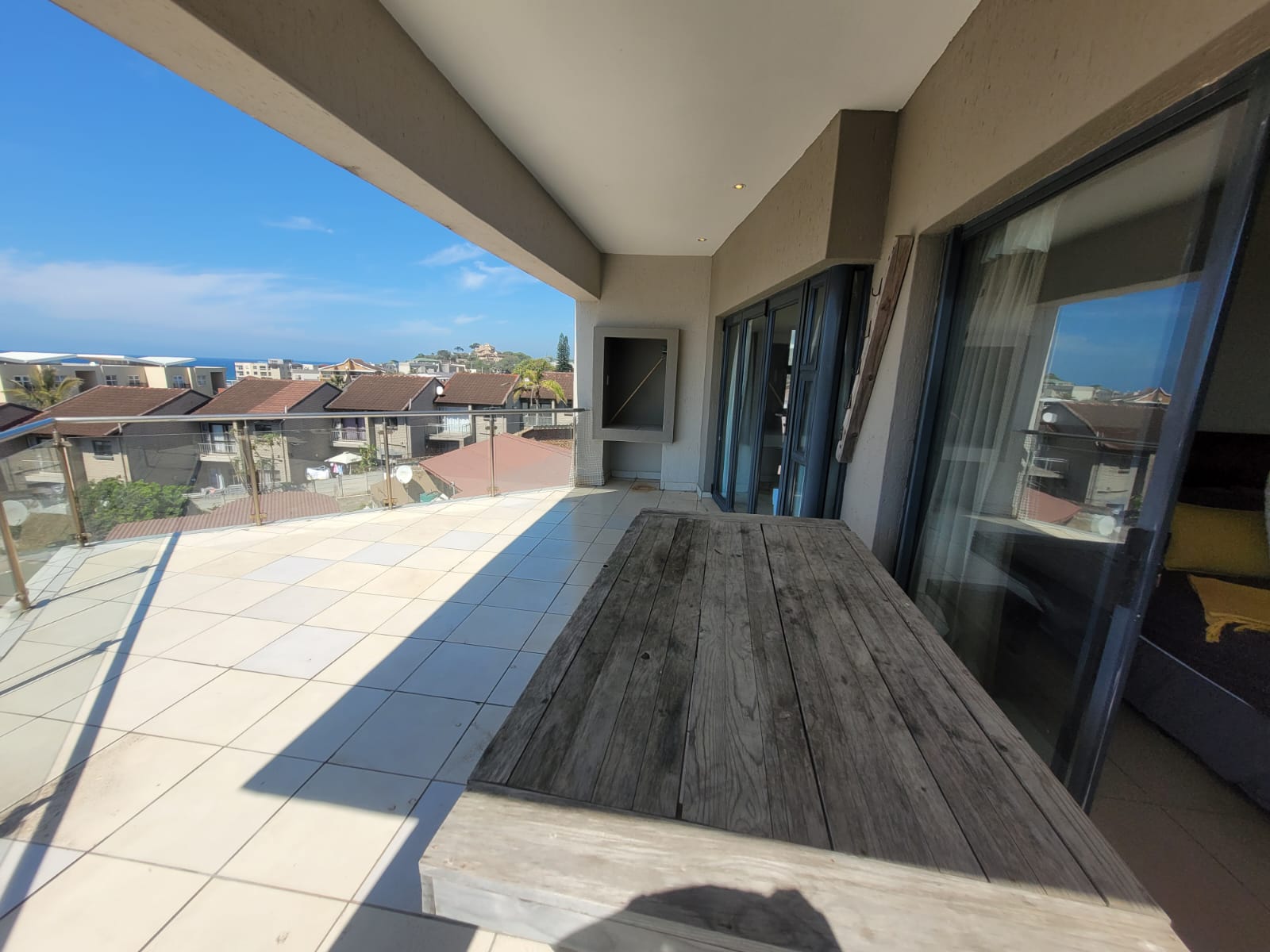 Stunning 3-Bedroom Sea View Apartment – Fully Furnished and Income-Generating Margate Kzn