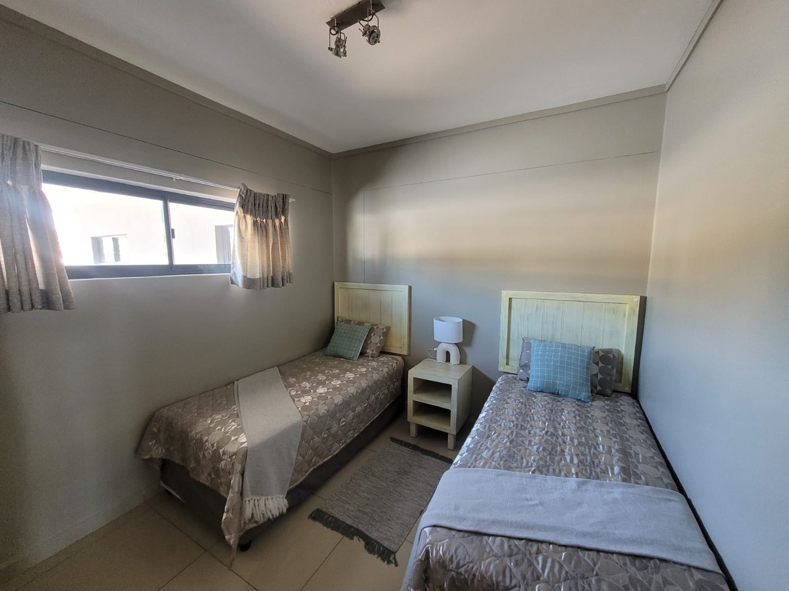 Stunning 3-Bedroom Sea View Apartment – Fully Furnished and Income-Generating Margate Kzn