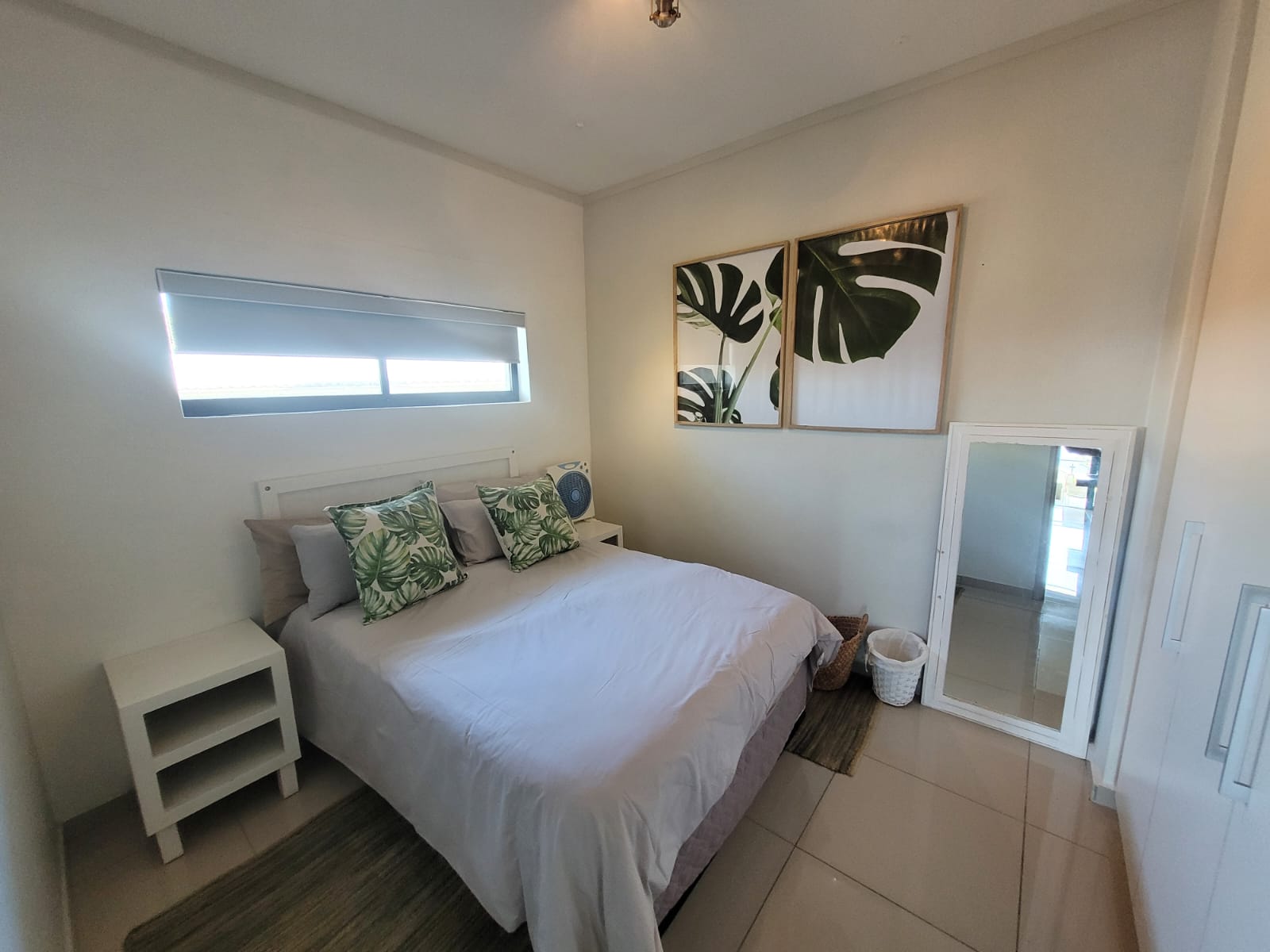 IMG-20251022-WA0021 Stunning 3-Bedroom Sea View Apartment – Fully Furnished and Income-Generating Margate Kzn