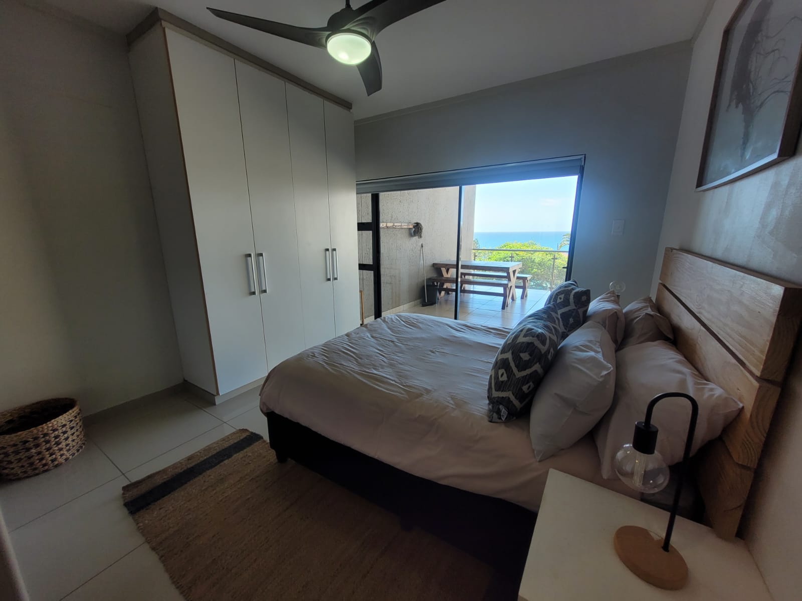 IMG-20251022-WA0022 Stunning 3-Bedroom Sea View Apartment – Fully Furnished and Income-Generating Margate Kzn