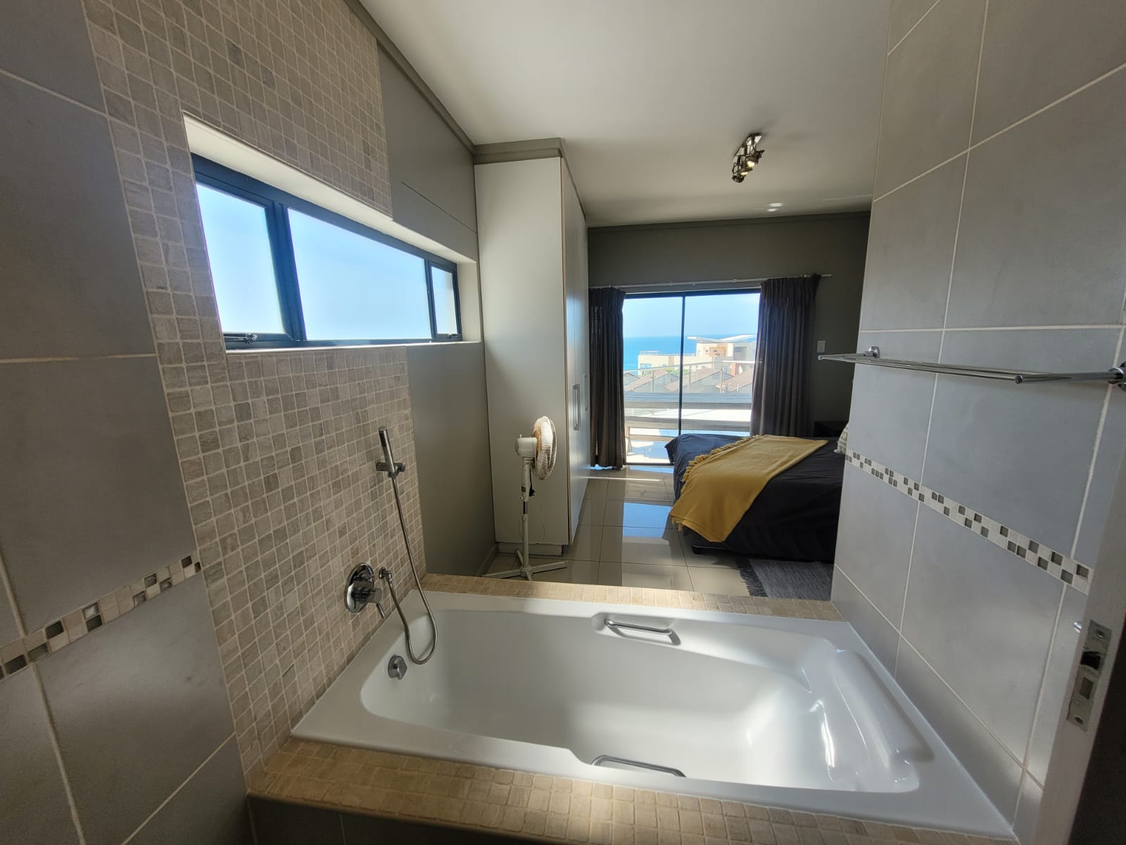 Stunning 3-Bedroom Sea View Apartment – Fully Furnished and Income-Generating Margate Kzn