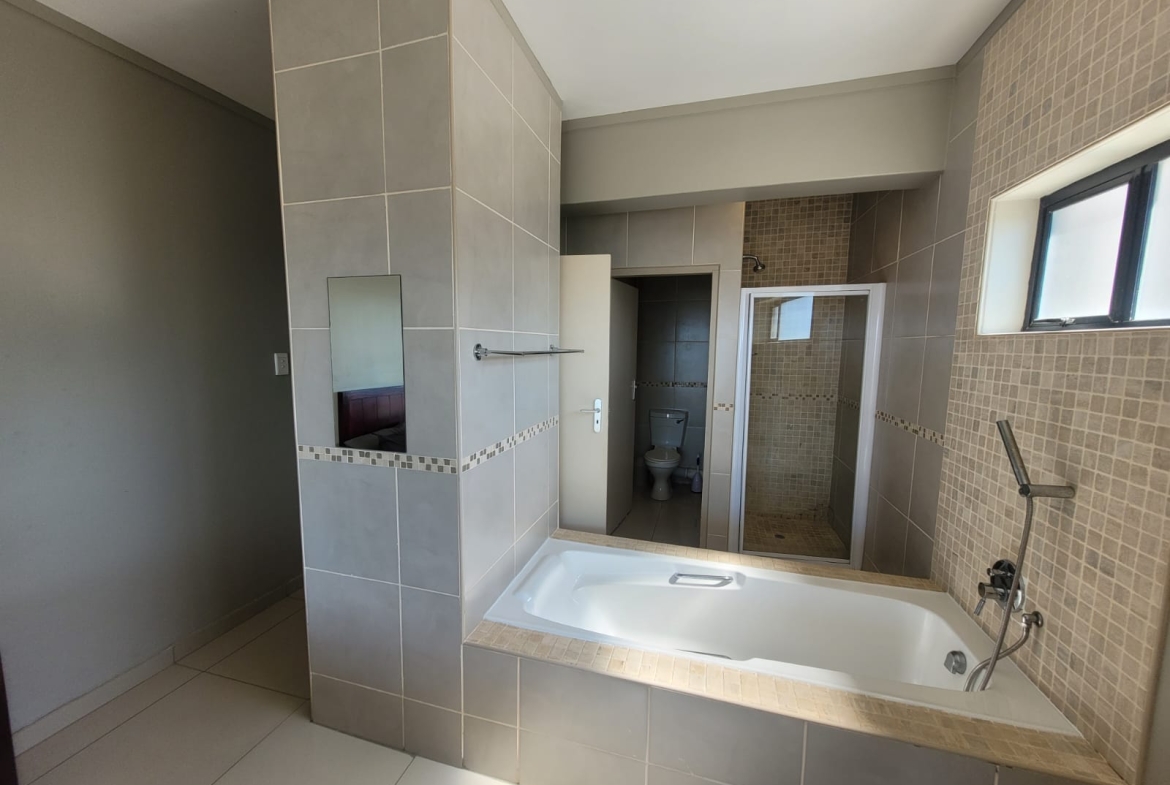 Stunning 3-Bedroom Sea View Apartment – Fully Furnished and Income-Generating Margate Kzn