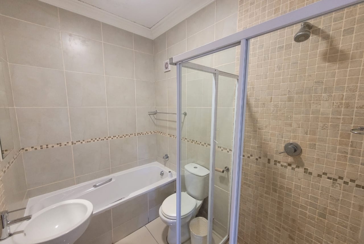 Luxurious Fully Furnished 3-Bedroom Penthouse with Panoramic 180Sea Views Margate
