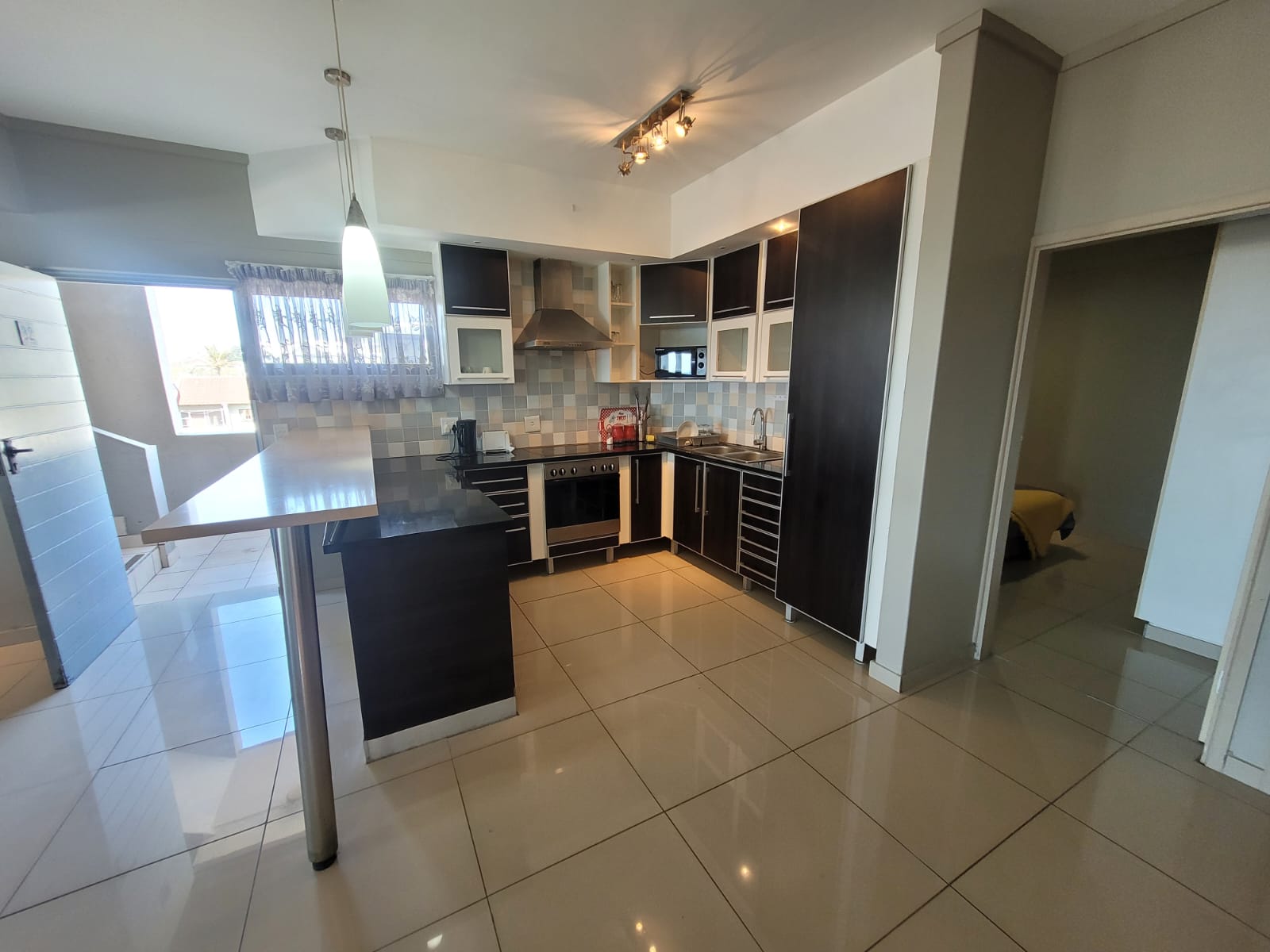 Stunning 3-Bedroom Sea View Apartment – Fully Furnished and Income-Generating Margate Kzn
