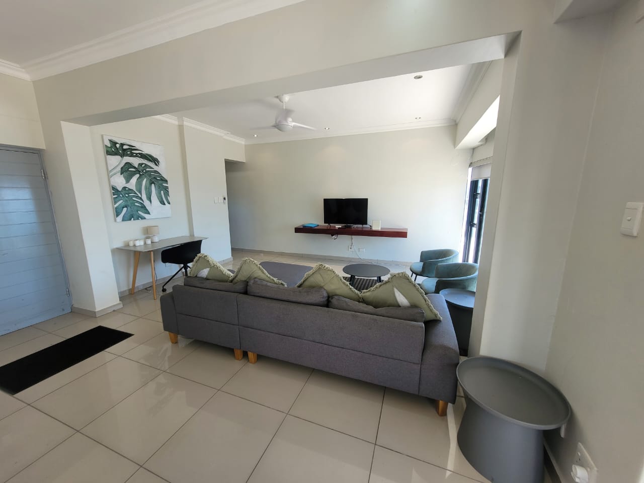 Stunning 3-Bedroom Sea View Apartment – Fully Furnished and Income-Generating Margate Kzn